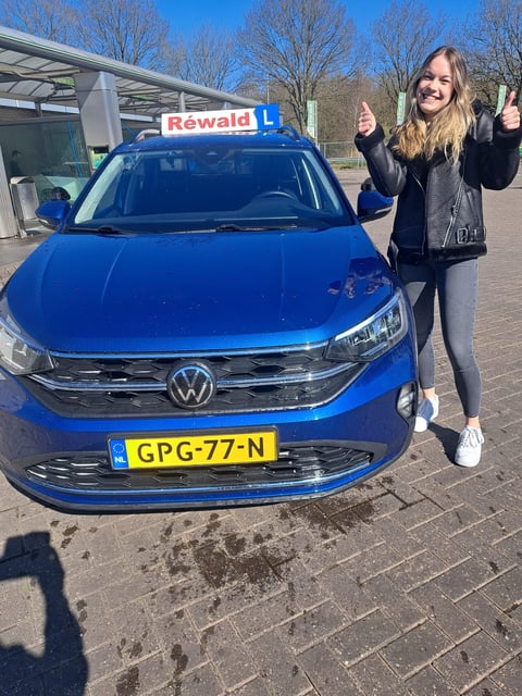 Eva, geslaagd in Almere